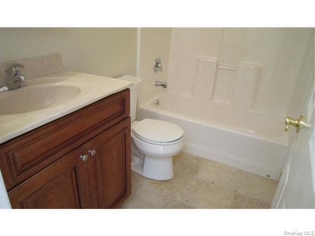 Building Photo - 402 Tondo Cir