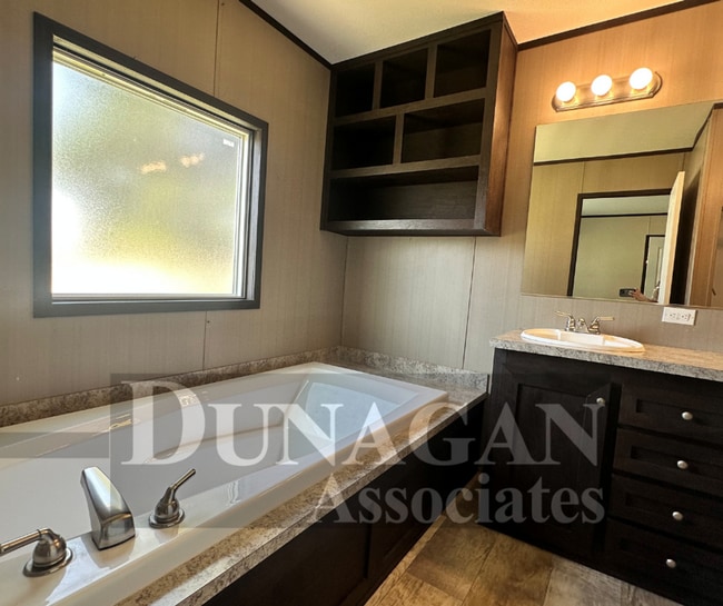 Building Photo - Spacious 3 Bedroom, 2 Bath Mobile Home wit...