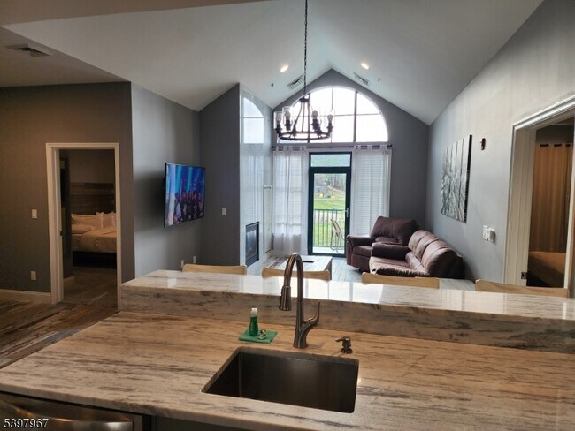 Building Photo - 200 NJ-94