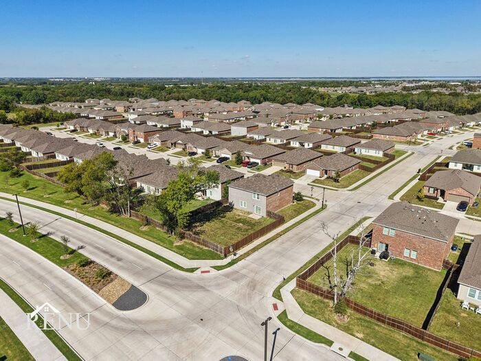 Building Photo - 488 Crestridge Dr