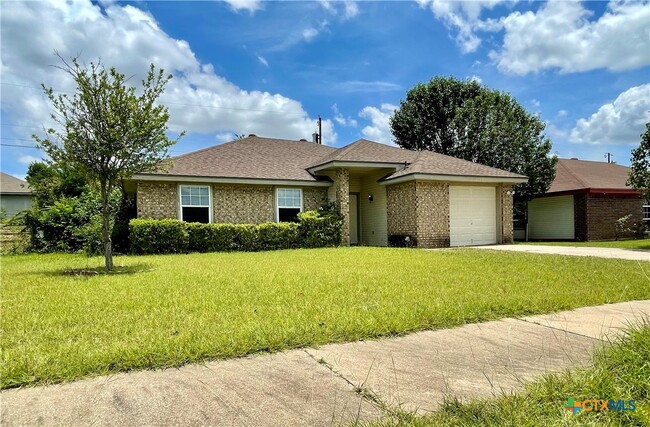 Building Photo - 2602 Cross Timber Dr