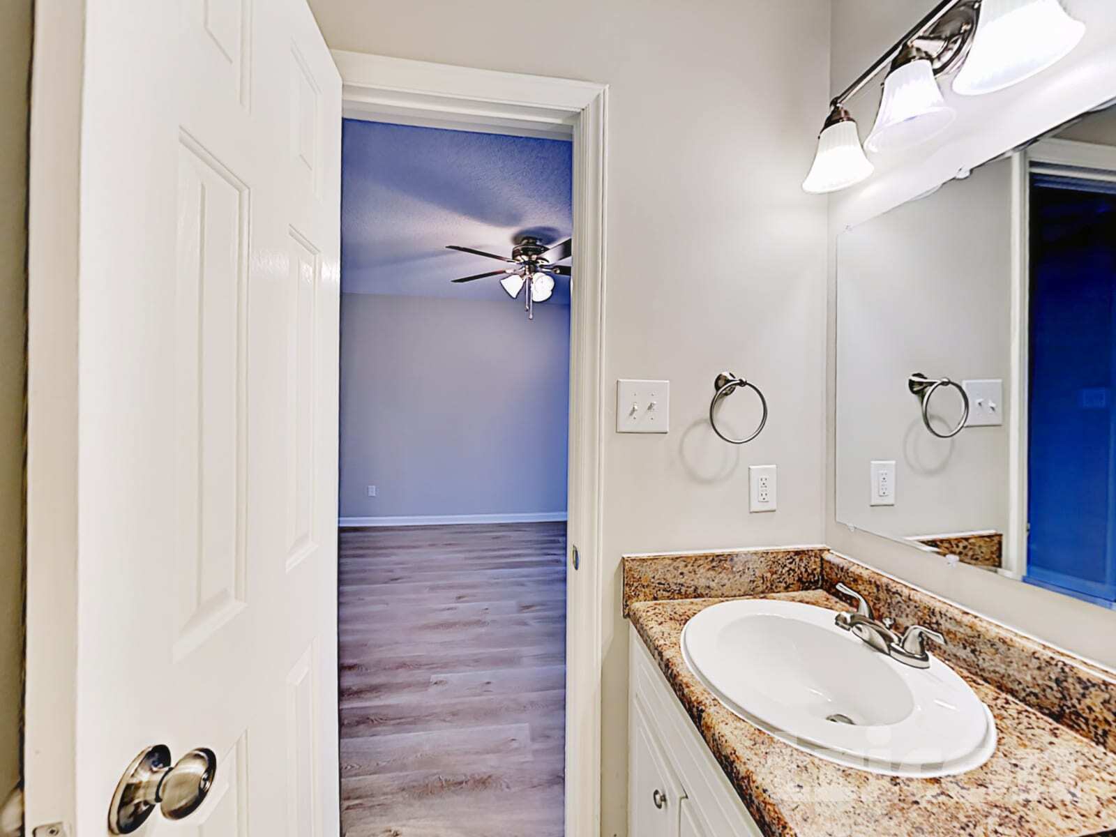 Building Photo - 119 Cambridge Elm Dr