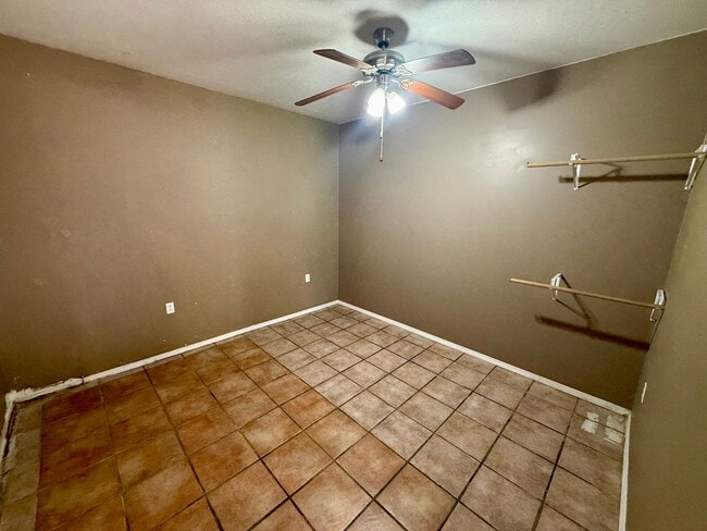 Building Photo - 1308 Barton Ln