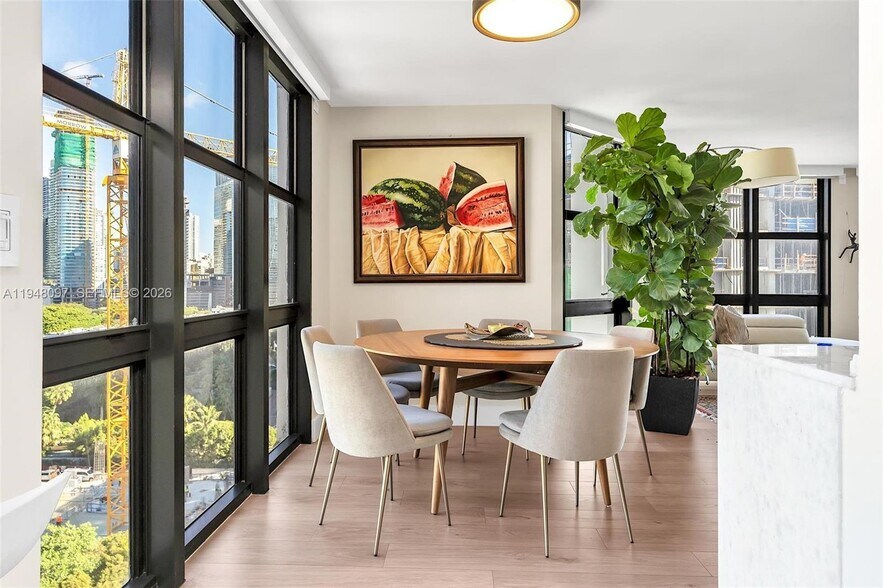 Building Photo - 1865 Brickell Ave