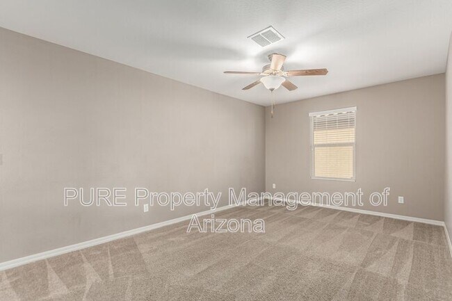 Building Photo - 1423 N Balboa