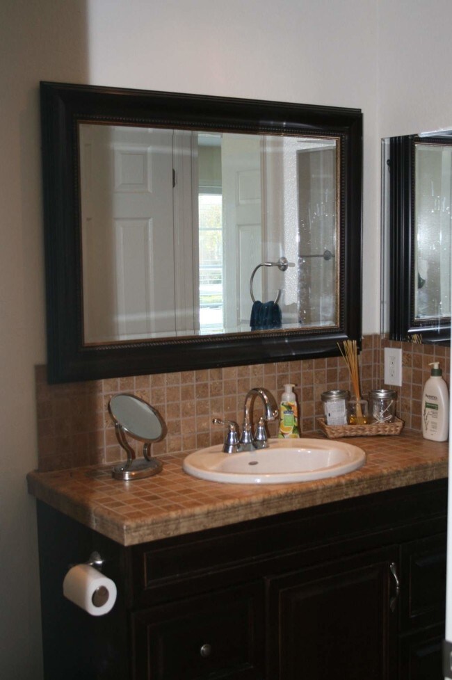 Building Photo - 33 Oxford