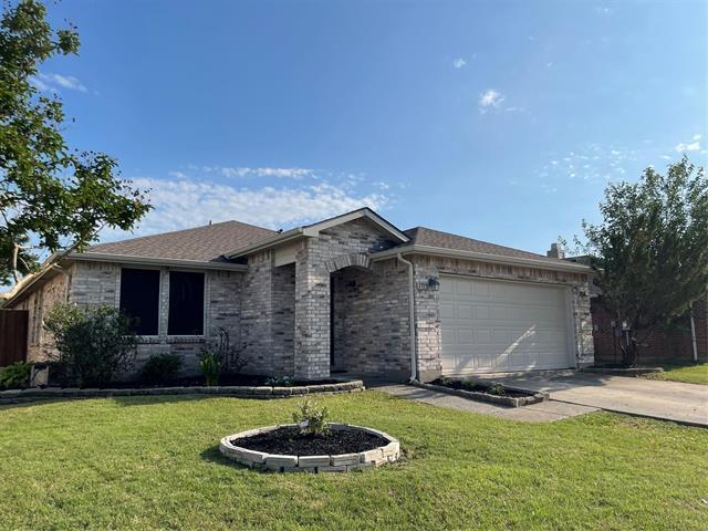 Building Photo - 1712 Silverwood Ln