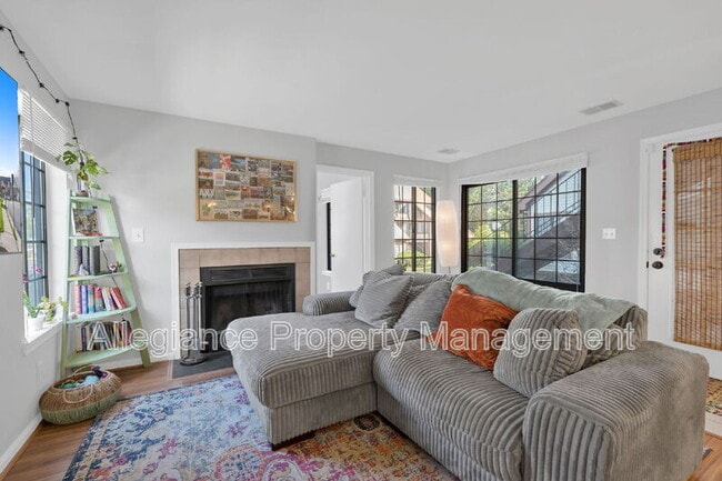 Building Photo - 6011 Curtier Dr