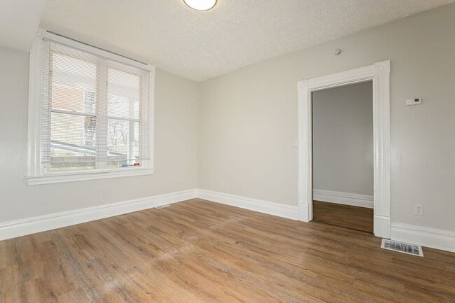 Building Photo - 4 Kuhn St