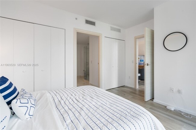 Building Photo - 801 S Miami Ave