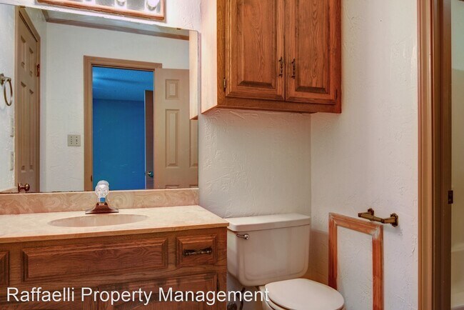 Building Photo - 2 br, 1.5 bath House - 6216 Gould Pl