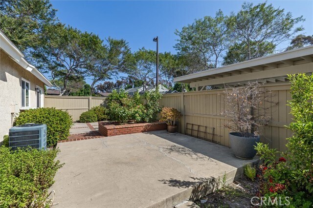 Building Photo - 139 Rockwood
