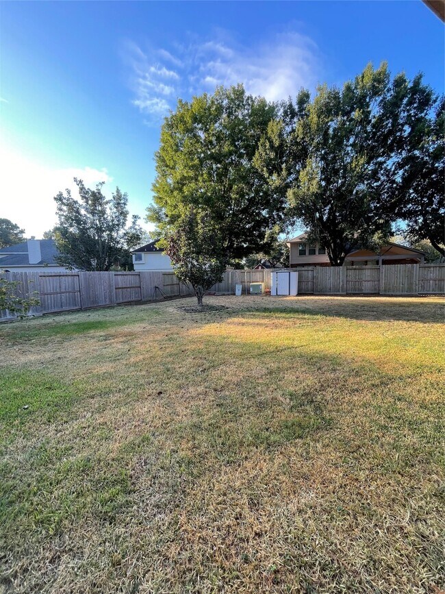 Building Photo - 16507 Shady Canyon Ct