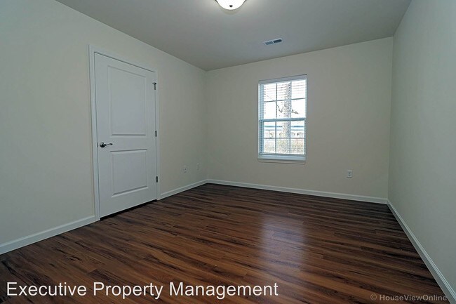 Building Photo - 2640 Hopper Rd