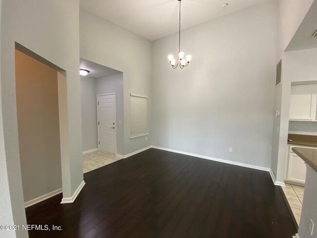 Building Photo - 4908 Key Lime Dr