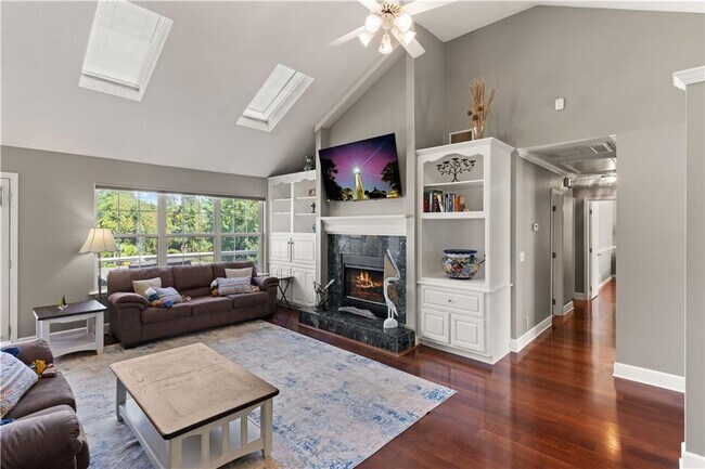 Building Photo - 111 Thompson Cove Rd