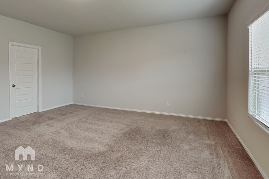Building Photo - 545 Meadow Run Dr