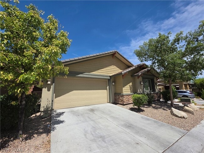 Building Photo - 5564 Bethany Bend Dr