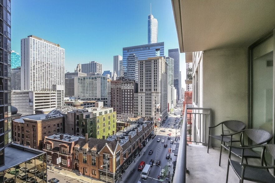 Building Photo - 630 N State St