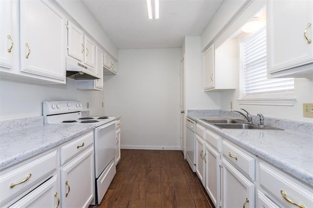 Building Photo - 6409 Plainview Dr