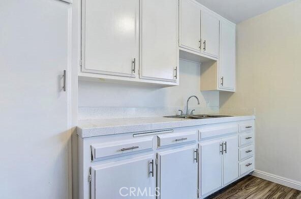 Building Photo - 1238 W 87th St