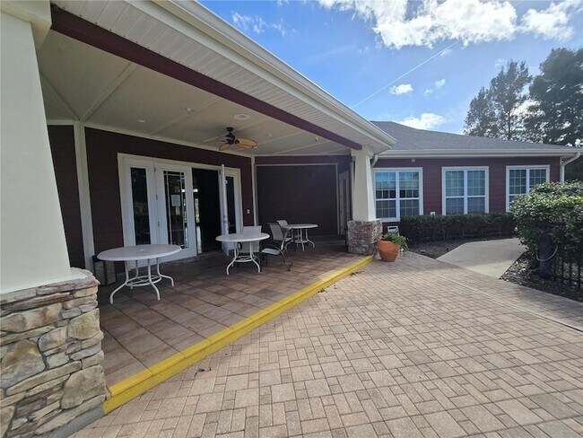 Building Photo - 5601 Rosehill Rd