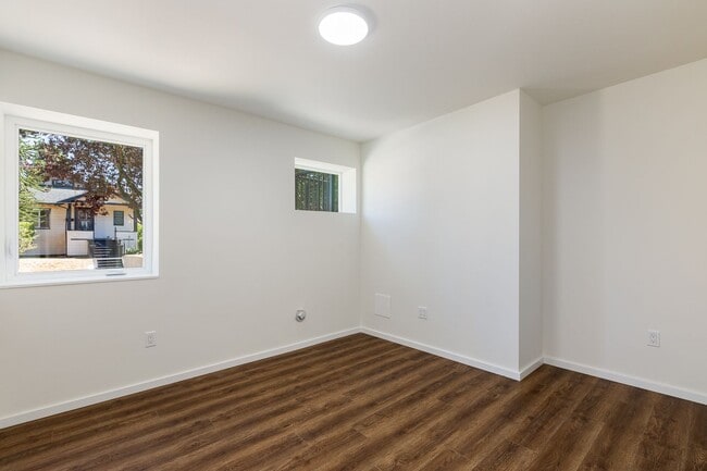 Building Photo - BEAUTIFUL NEW 2022 CONSTRUCTION 2BED UNIT IN CENTRAL DISTRICT