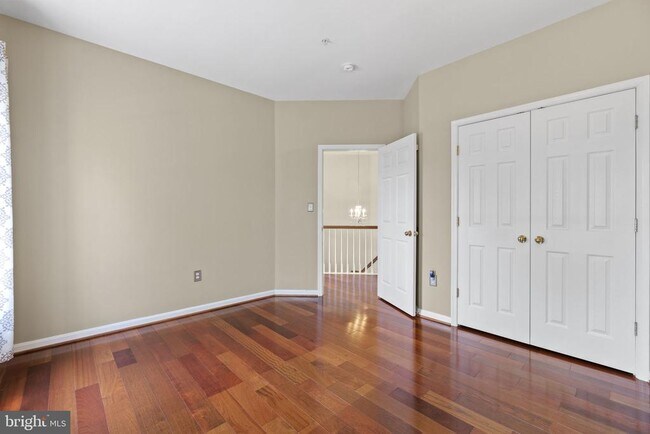 Building Photo - 1106 Pleasant Cir