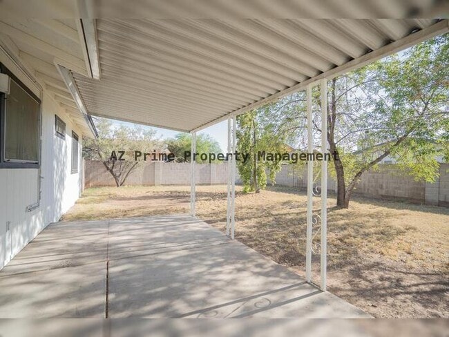 Building Photo - 3142 N 78th Dr