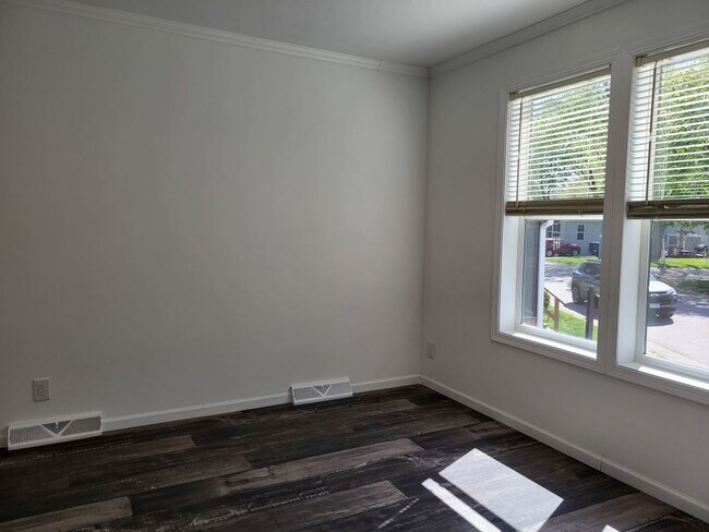 Building Photo - 118 Melbrooke Rd