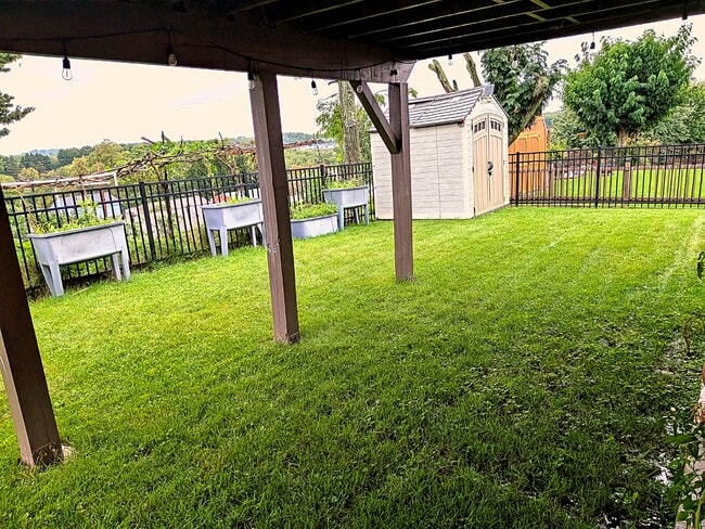 Building Photo - Luxury 3 Bedroom Split Level In Kennedy Township (Montour Schools)