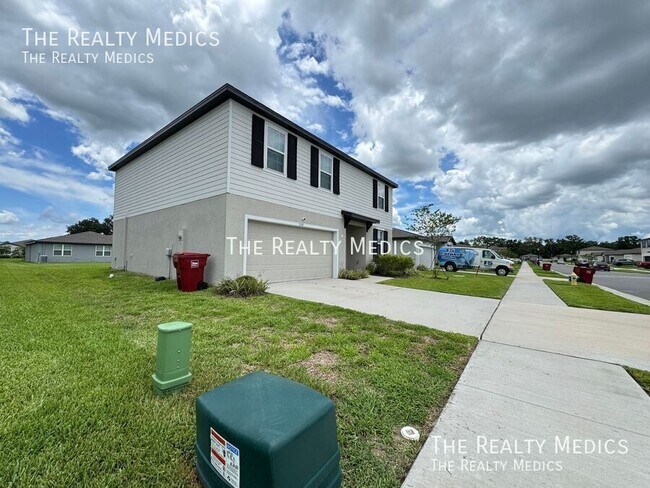 Building Photo - 3505 Bonsilva St
