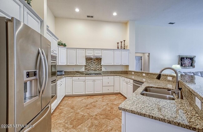 Building Photo - 8205 Bay Tree Ln