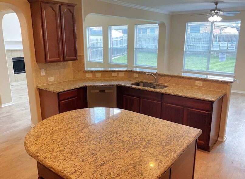 Building Photo - 2360 Merlin Dr