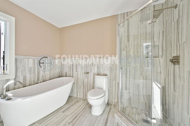 Building Photo - Modern Reedland Woods Home!  Panoramic Hillside Views! Wraparound Decks! FOUNDATION