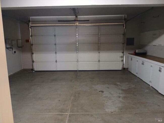 Building Photo - 2022 Verbena Dr