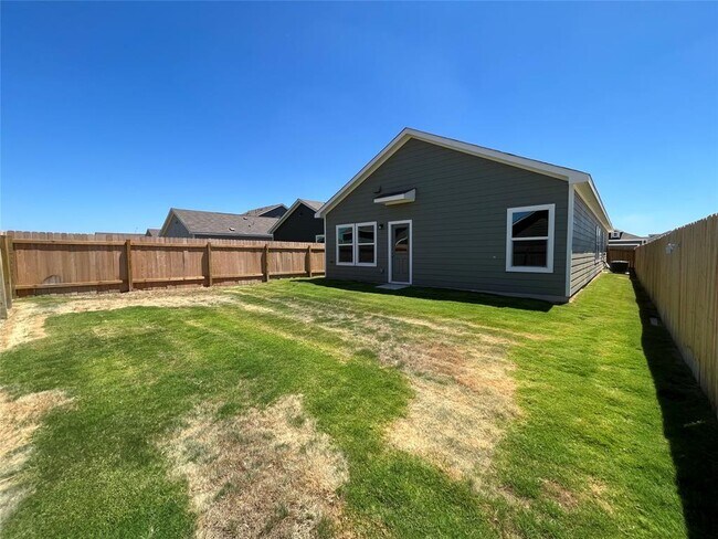 Building Photo - 312 Freshwater Dr
