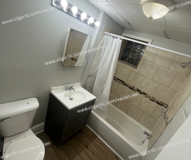 Building Photo - 3808 Parrish Ave