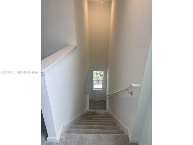 Building Photo - 5423 Meadow Walk Dr