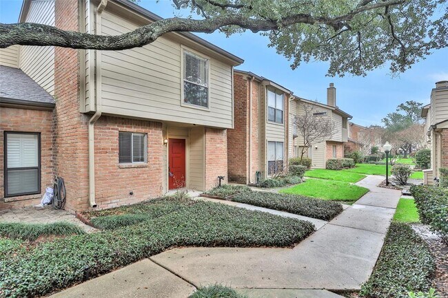 Primary Photo - 938 Memorial Village Dr