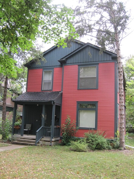 1411 Golden - 1411 Golden Ave