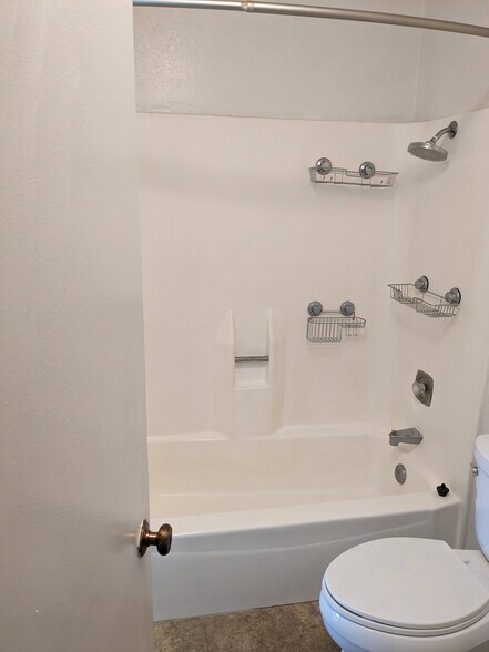 Fiberglass tub - 7500 Parkway Dr