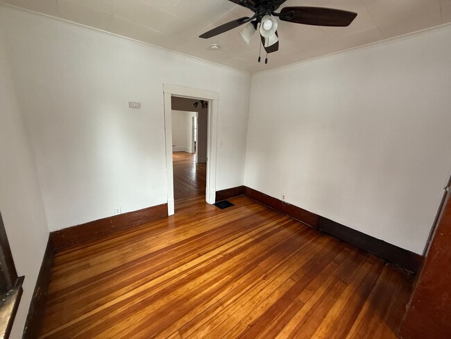 Building Photo - 1/2 OFF 1st MONTH'S RENT - Cozy Home w/ La...