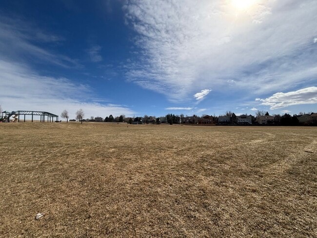 Building Photo - Cozy 3-bed, 2.5-bath home in desirable Stetson Ridge.
