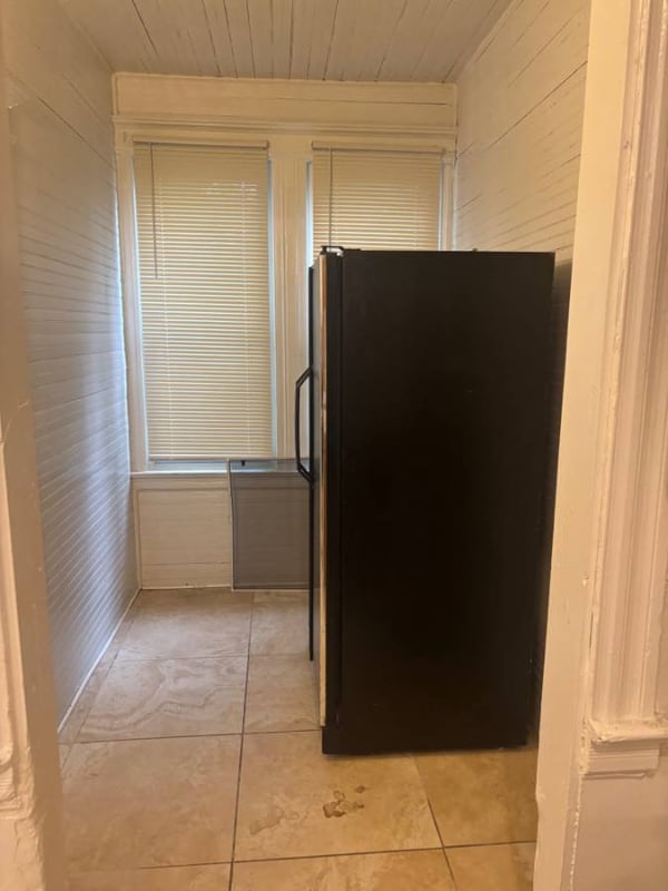 Building Photo - 19 Grace St