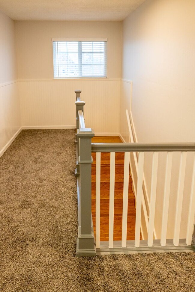 Building Photo - Large updated home in San Mateo Village!