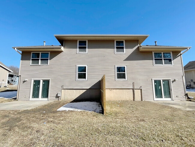 Building Photo - 7104 Orchard Ct