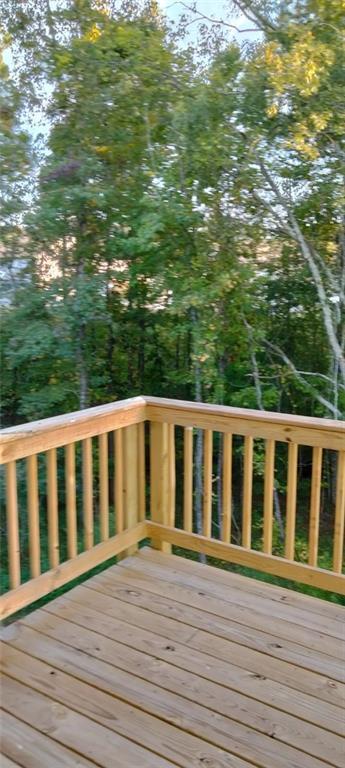 Building Photo - 215 Oak Leaf Rd