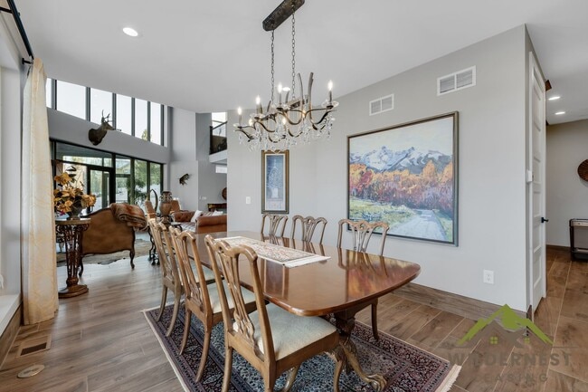 Building Photo - Stunning Luxury Mountain Home with Panoramic Views