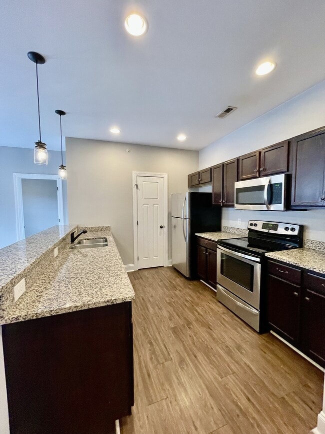 Building Photo - 100 Portico Street